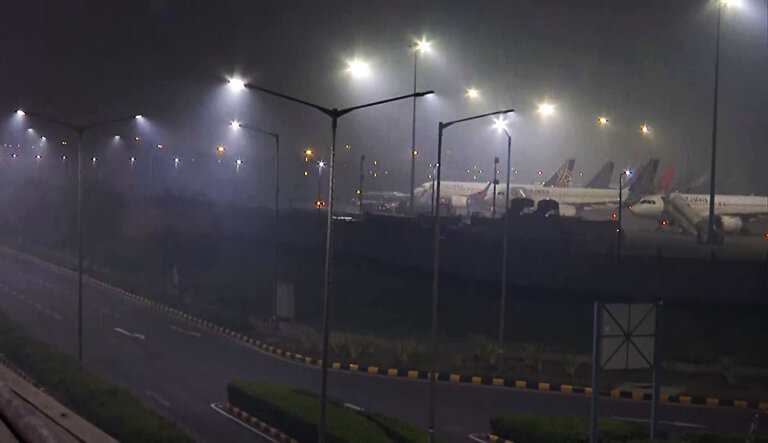 New Delhi | Over 50 flights several trains delayed | dense fog | national capital | Delhi airport | indigo | shreshth bharat |