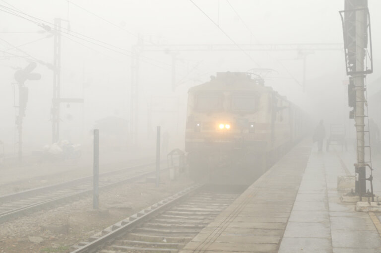 train | shreshth bharat