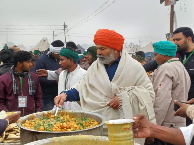 Rakesh Tikait\Farmer protest\ singhu border\kisan morcha\delhi punjab border\ Shreshth Bharat|