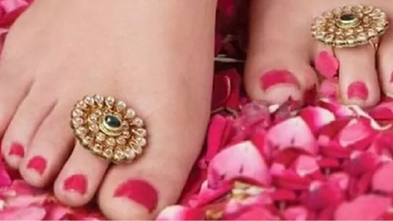 BICHIYA | Toe Ring Benefits | HINDU | SHRESHTH BHARAT