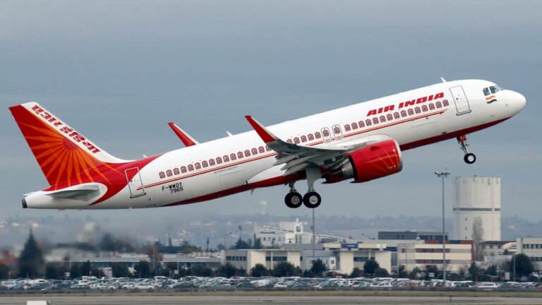 Air india flight ai 807 catch fire delhi bengaluru flight carrying more than 150 passengers