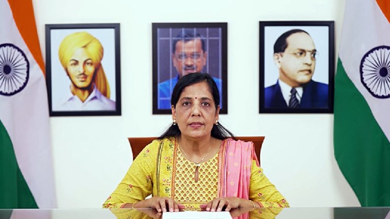 cm wife sunita said entire system trying Arvind Kejriwal does not come out of jail