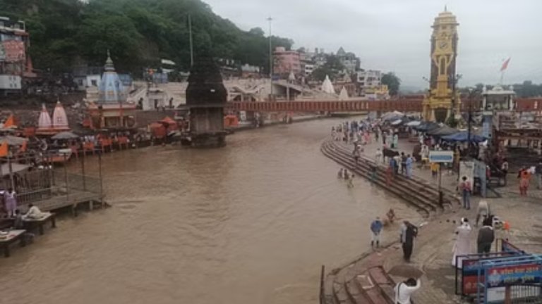 This ghat of Rishikesh is the confluence of three holy rivers, know the complete news