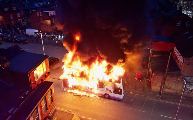 uk riots britain leeds city massive buses and cars were set on fire video goes viral