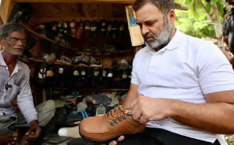 rahul-gandhi-stitched-slippers-priceless-people-are-ready-to-give-bag-full-of-notes