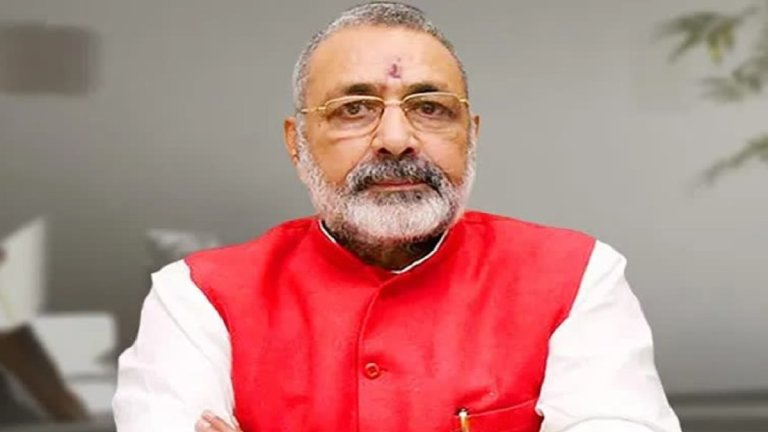 Attack on Union Minister Giriraj Singh