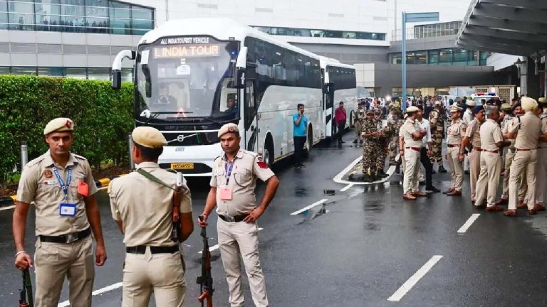 team india reached kanpur