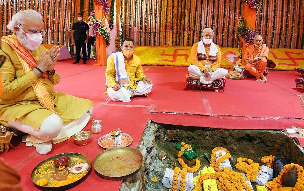 Prime Minister, Narendra Modi performing Bhoomi Pujan at Shree Ram Janmabhoomi Mandir Uttar Pradesh, Aug 05 (ANI): Prime Minister, Narendra Modi performing Bhoomi Pujan at Shree Ram Janmabhoomi Mandir, in Ayodhya on Wednesday. (ANI Photo)