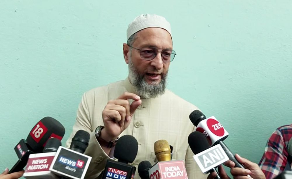 Hyderabad, Jan 3 (ANI): All India Majlis-e-Ittehadul Muslimeen (AIMIM) President Asaduddin Owaisi speaks to the media over various issues, including the Citizenship Amendment Act (CAA), in Hyderabad on Wednesday. (ANI Photo)