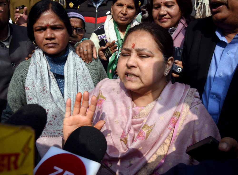 RJD MP Misa Bharti speaks to the media as she arrives to appear before the ED office Lalu's daughter Misa Bharti | alleges | denied entry inside ED office | shreshth bharat |