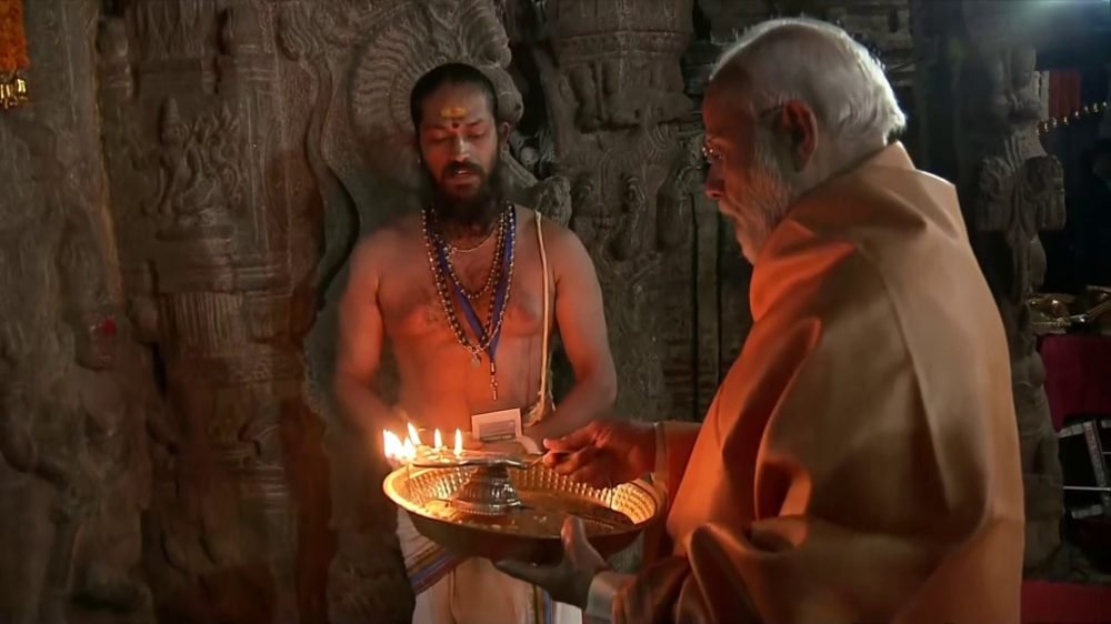 PM Modi | offers prayers | Veerabhadra temple | Andhra Pradesh | shreshth bharat |