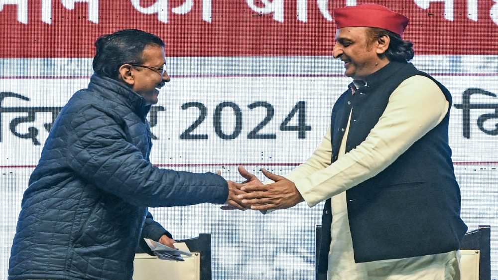 Akhilesh Yadav AND Kejriwal