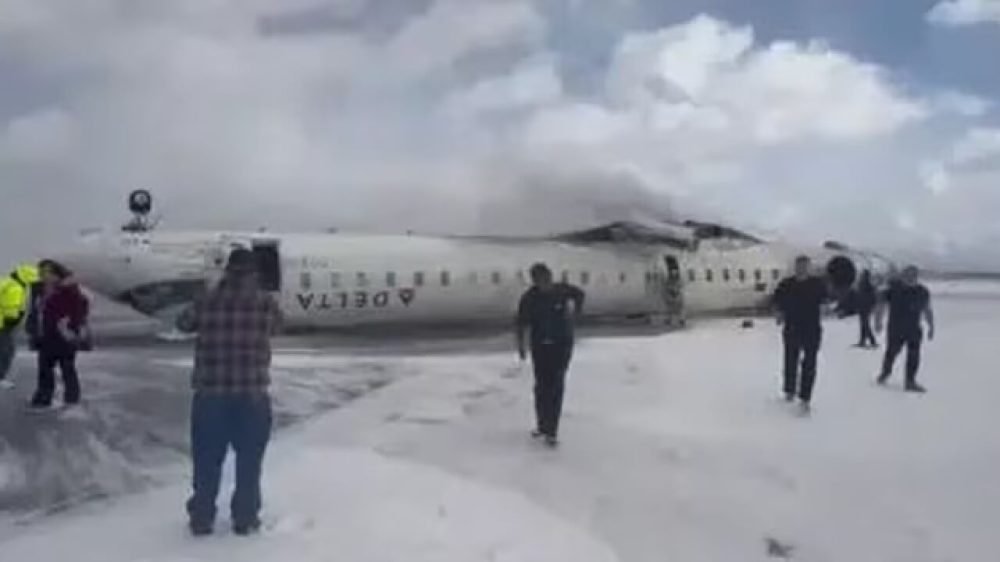 Delta Plane Crashes in Canada