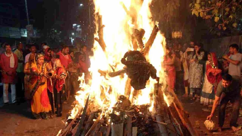 Holika Dahan 2025
