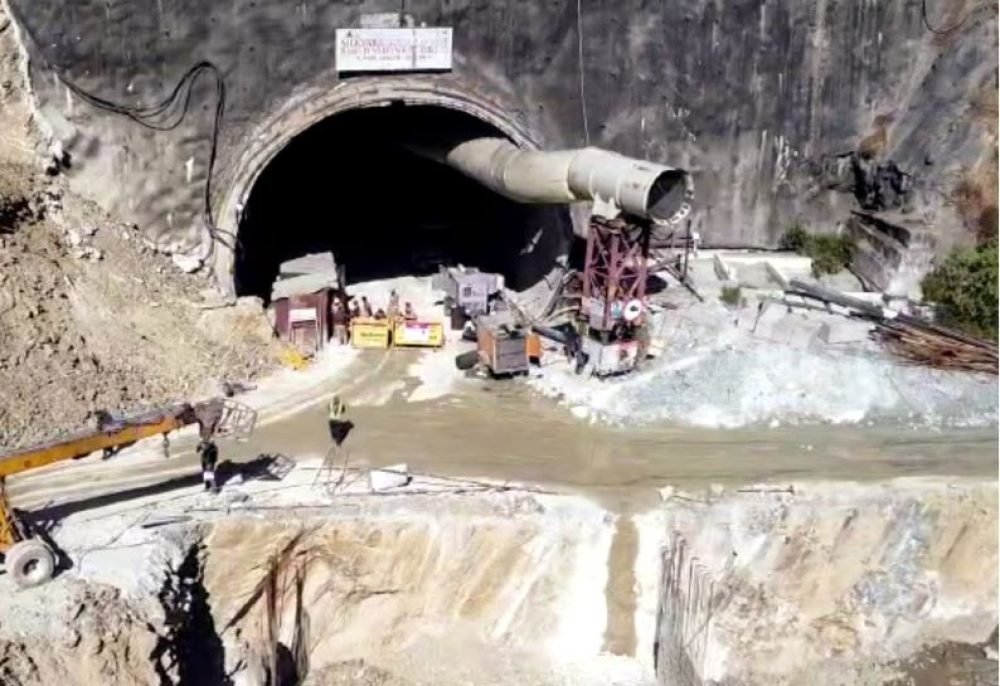 TUNNEL